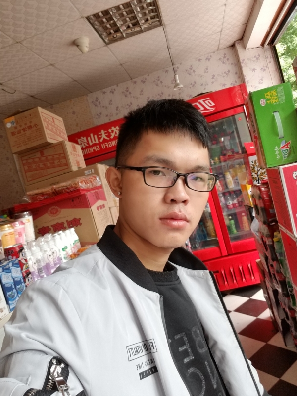 柒年的第一张照片--仙游征婚网