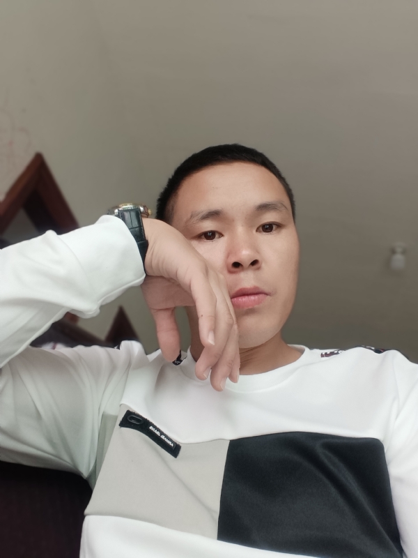 冷漠的第一张照片--仙游征婚网