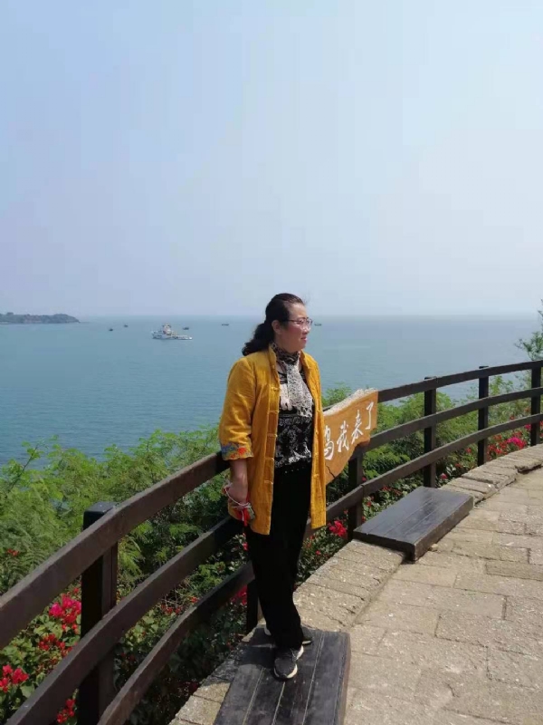 曦若半秋的第一张照片--仙游征婚网