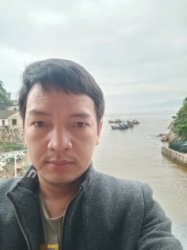 啊亮的第一张照片--仙游征婚网
